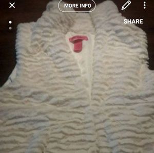 Betsy Johnson size medium vest